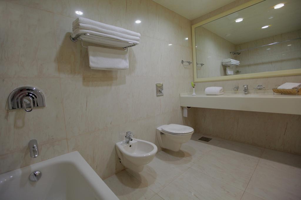 Monteverde Hotel Beit Mery Luaran gambar